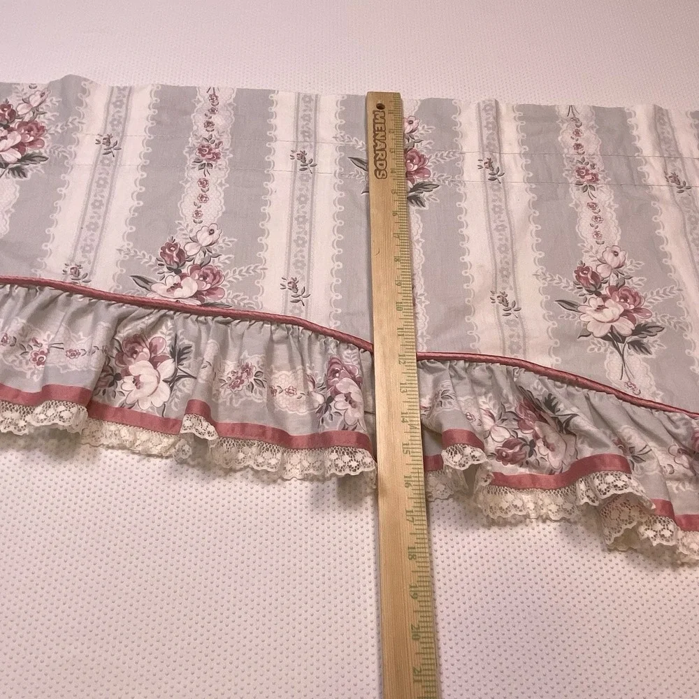 Vintage Croscill Priscilla window valance shabby chic cottage core romantic rose